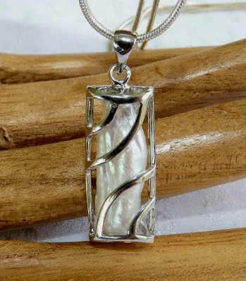 -Chinese Mother of Pearl Pendant in Silver "Cage" (Pearl-Pend)