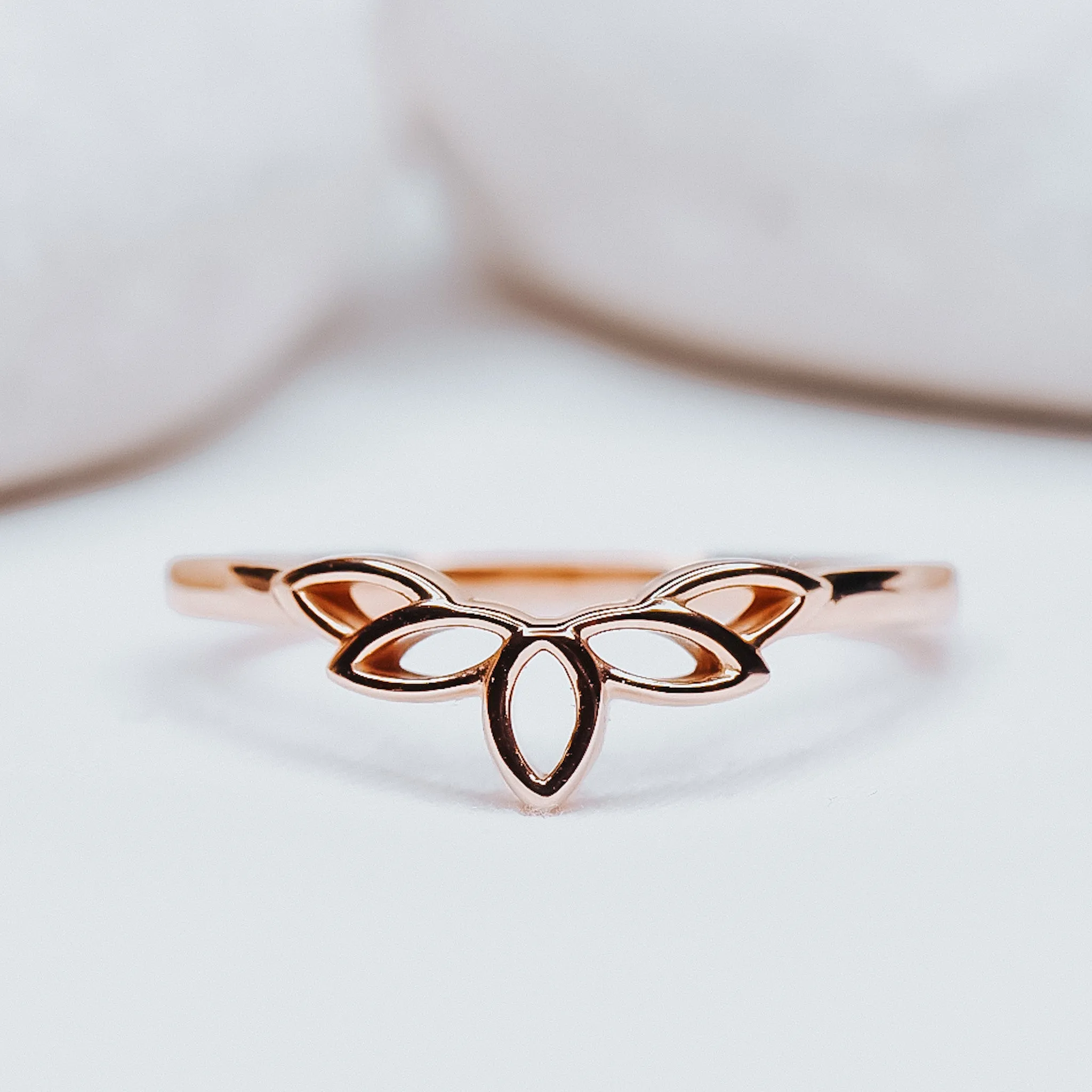 Chloe Lotus Band