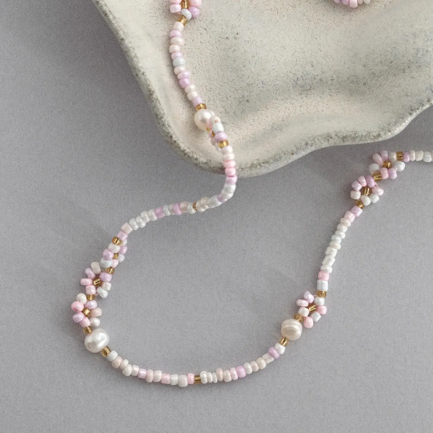 Elsa - Colorful Beads Flower and Pearl Powder Necklace