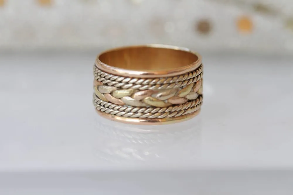 GOLD WEDDING RING