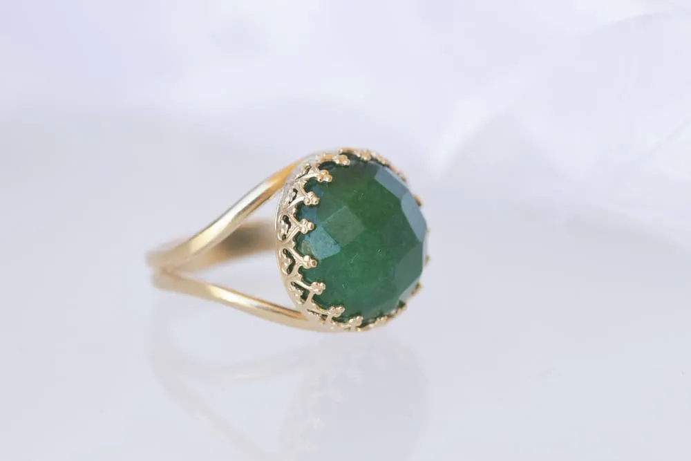 JADE RING