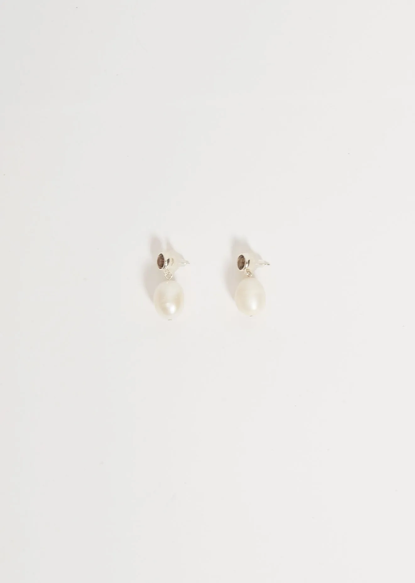 Neue Pearl Earrings