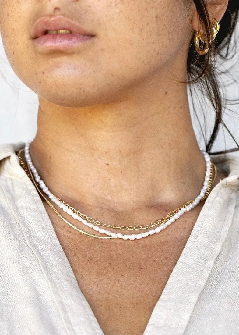 Pearl & Gold Chain Layering Necklace Set