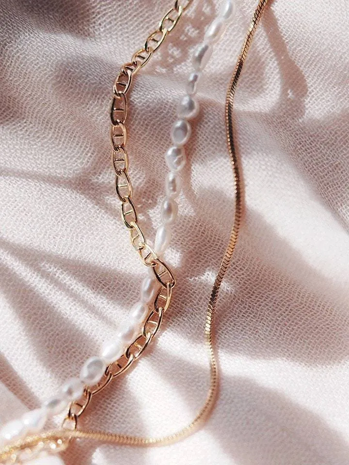 Pearl & Gold Chain Layering Necklace Set