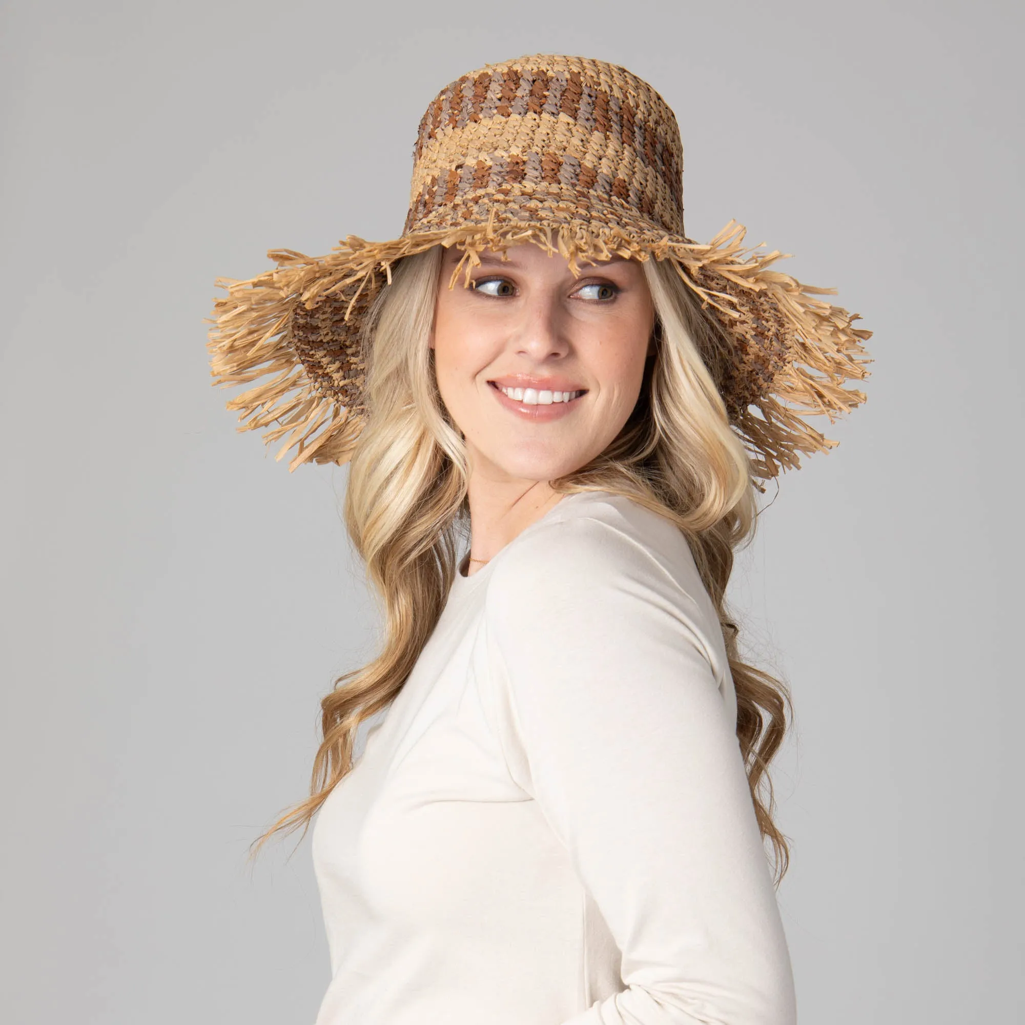 Waverly Women's Frayed Edge Bucket